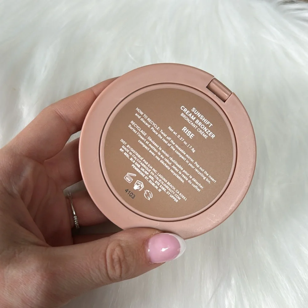 ILIA Sunshift Weightless Silky Cream Bronzer with 12-hour Wear Rise